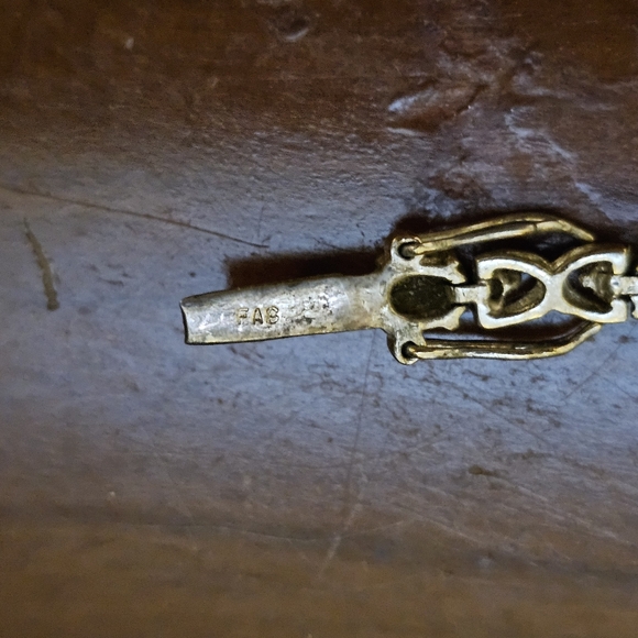 EUC Peridot and Silver Bracelet - Picture 8 of 12